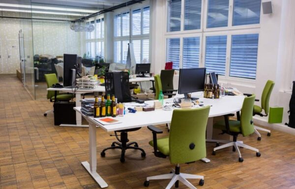 empty-chairs-table-office